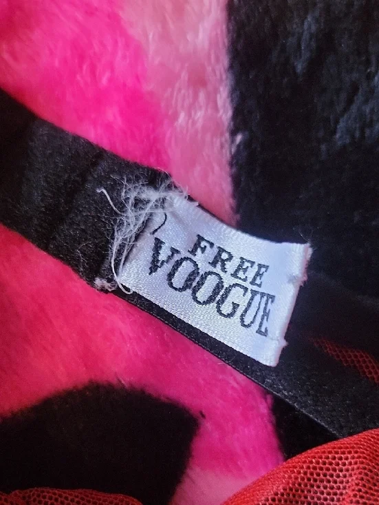 Red Black Patterned Underwire Rhinestone Bra - Picture 2 of 5